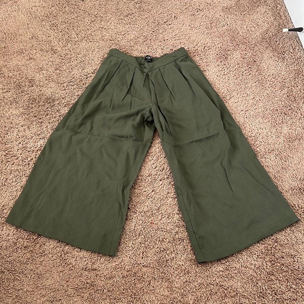 Green midi flowy pants